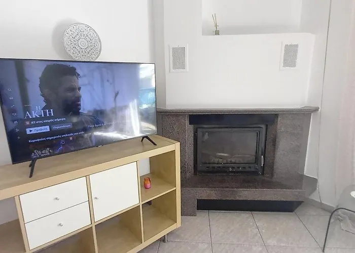 Comfortable Near Skg Airport *