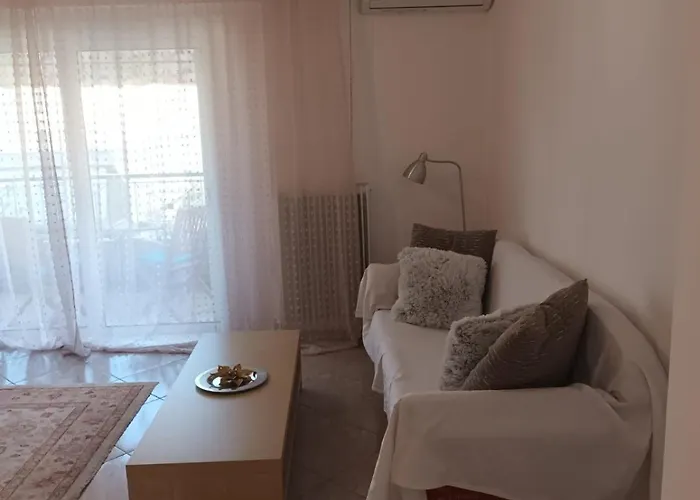Appartement Comfortable Near Skg Airport
