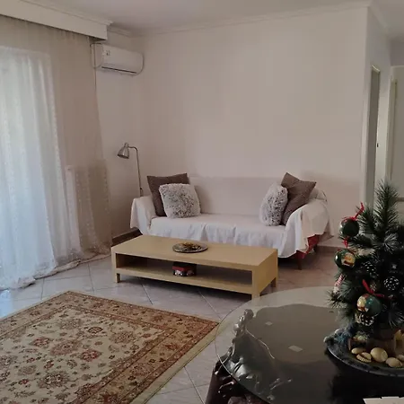 Comfortable Near Skg Airport Apartament *