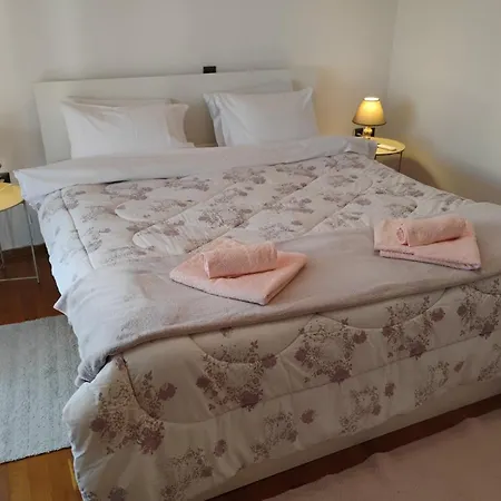 Comfortable Near Skg Airport