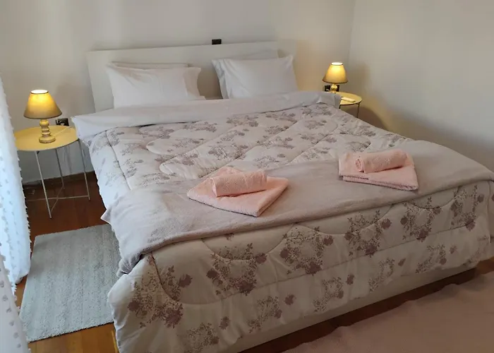 Comfortable Near Skg Airport