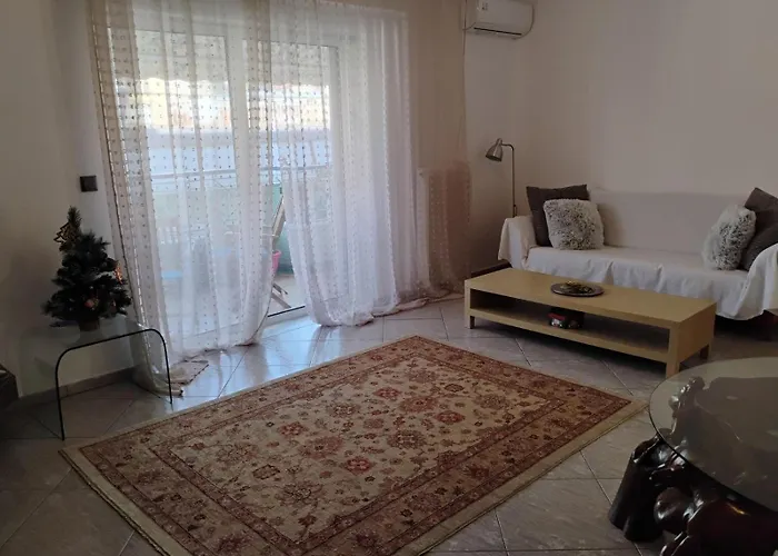 Daire Comfortable Near Skg Airport
